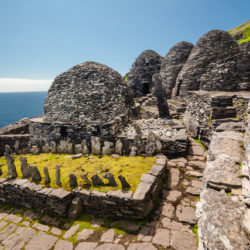 small-Ireland-SkelligMichael-Monastery graveyard-CasparDiederik-1433